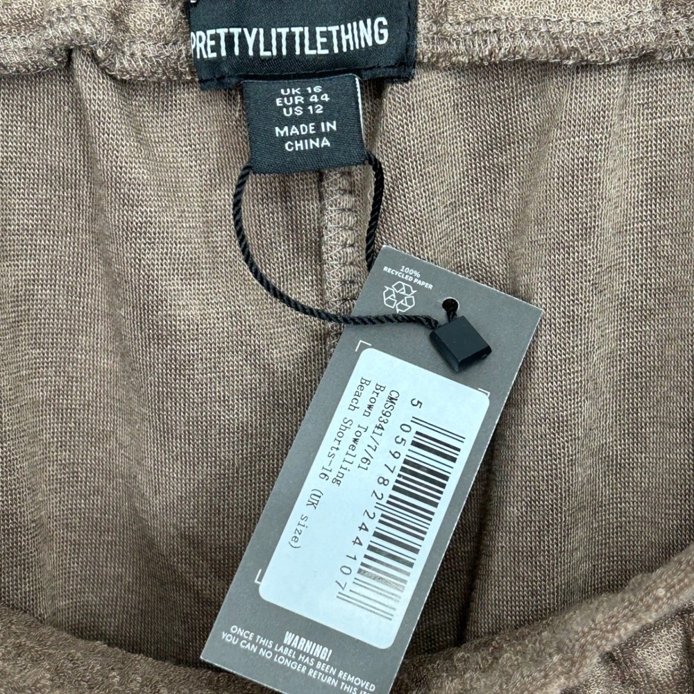 PrettyLittleThing Brown Towelling Beach Shorts w/Pockets Women's Size 12 NWT - Picture 5 of 7